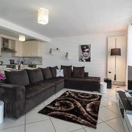 Luxury Penthouse Apartment With 3 Balconies -2 Bedrooms -Petrus View & Parking 卢森堡 外观 照片