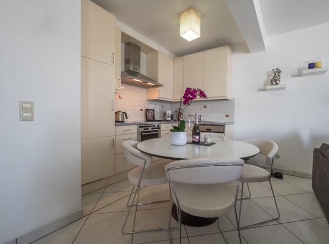 Luxury Penthouse Apartment With 3 Balconies -2 Bedrooms -Petrus View & Parking 卢森堡 外观 照片