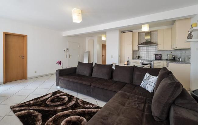 Luxury Penthouse Apartment With 3 Balconies -2 Bedrooms -Petrus View & Parking 卢森堡 外观 照片