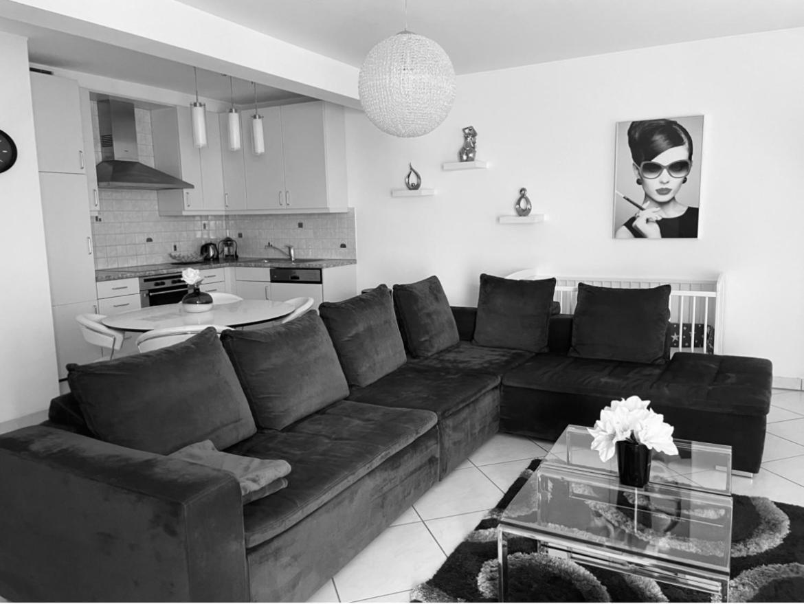 Luxury Penthouse Apartment With 3 Balconies -2 Bedrooms -Petrus View & Parking 卢森堡 外观 照片